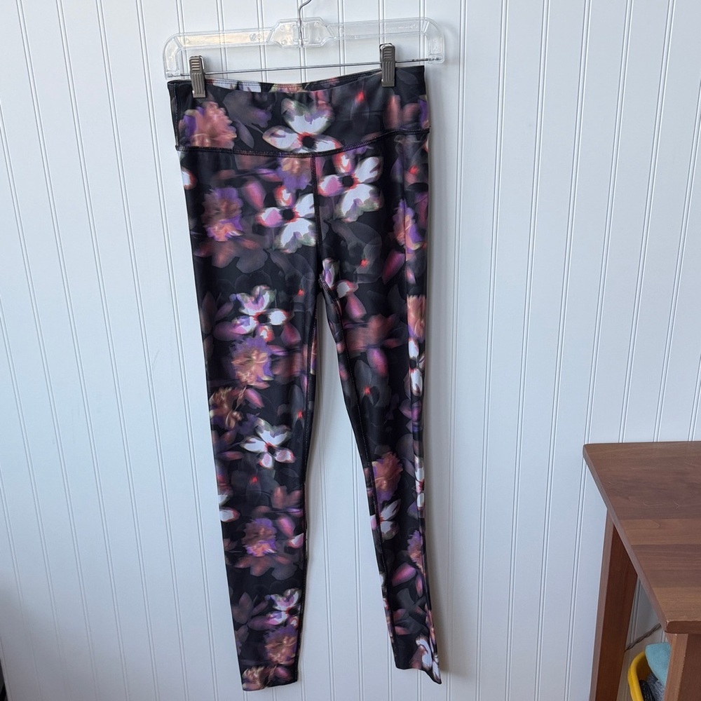 (300)JoyLab Black Floral Print Leggings with Purple & Pink Accents